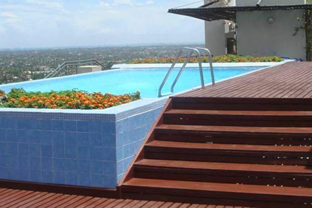 Blue Pearl Hotel & Apartments Dar es Salaam Buitenkant foto